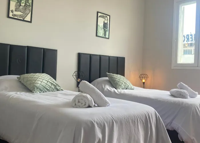 Apartamento Santa Casa Ap Moderno E Espaçoso Em Frente à Santa Casa Com Garagem Porto Alegre
